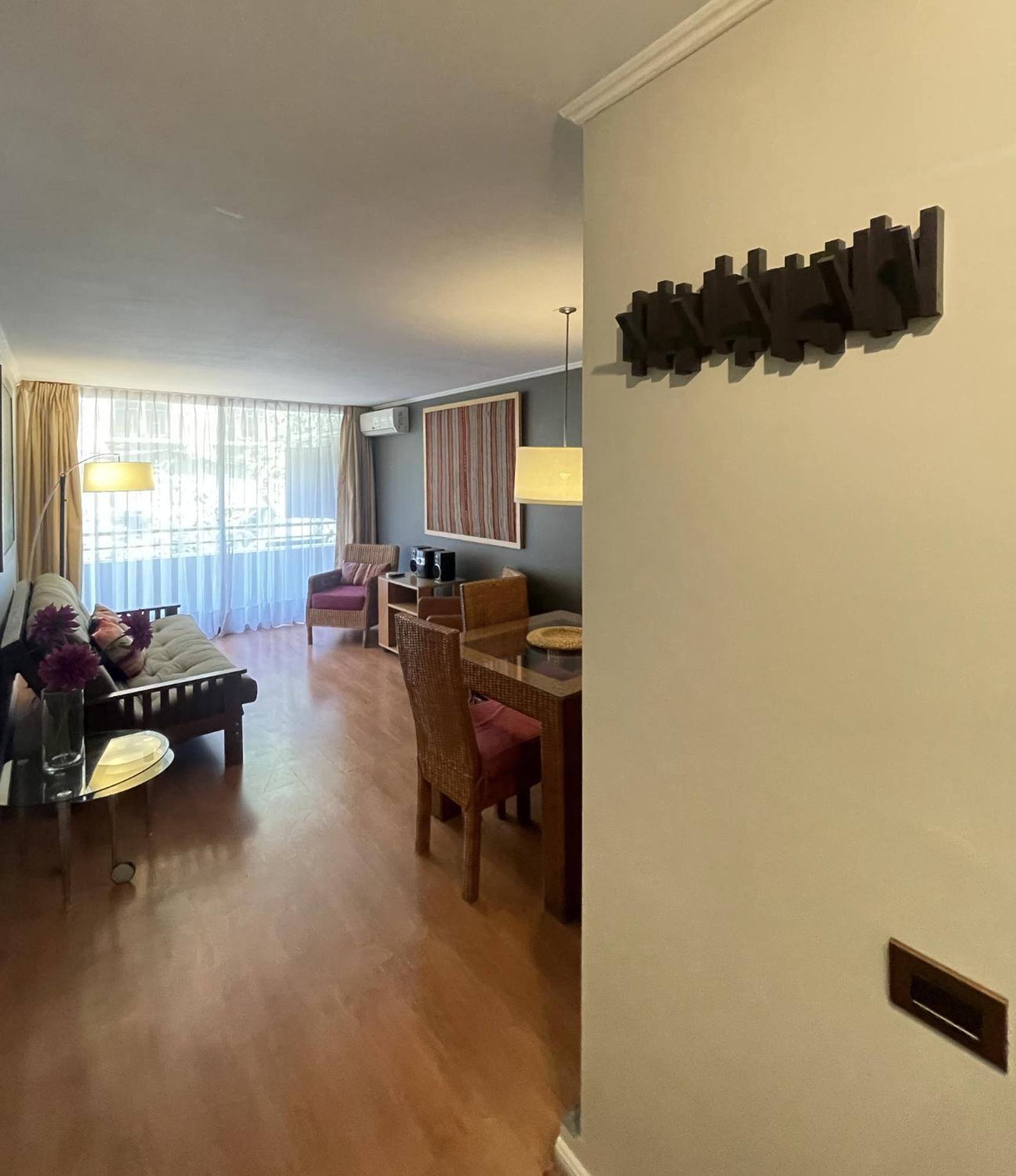 Apartamento San Sebastian Las Condes I Piscina I Estacionamiento Santiago