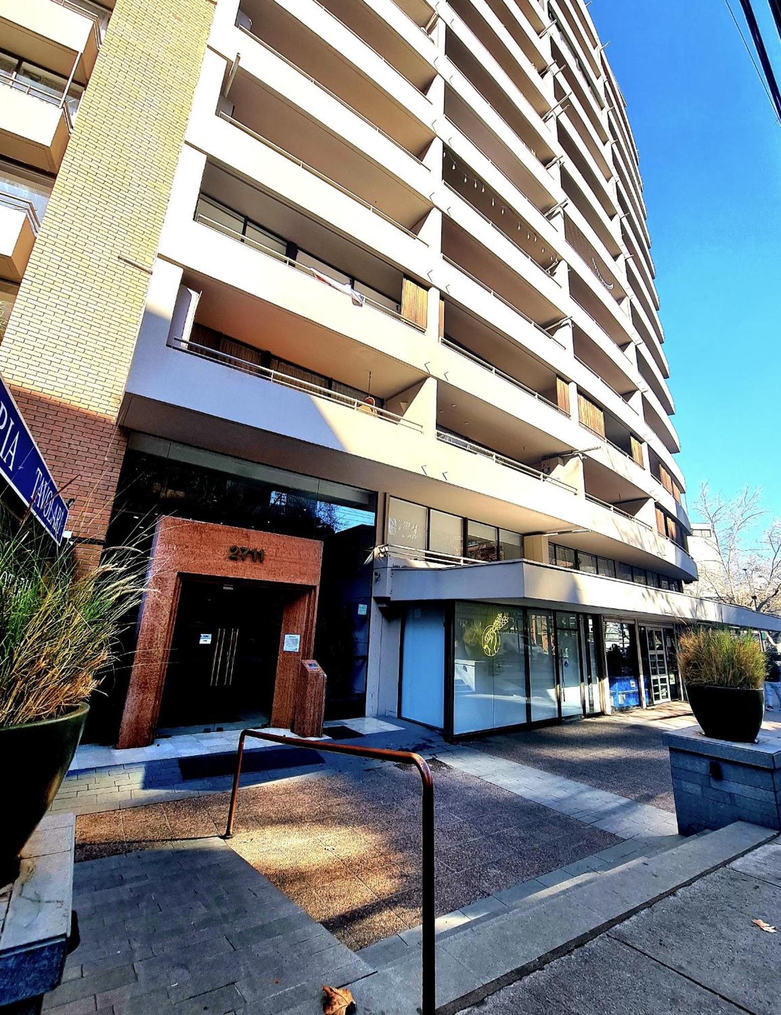 Apartamento San Sebastian Las Condes I Piscina I Estacionamiento * Santiago