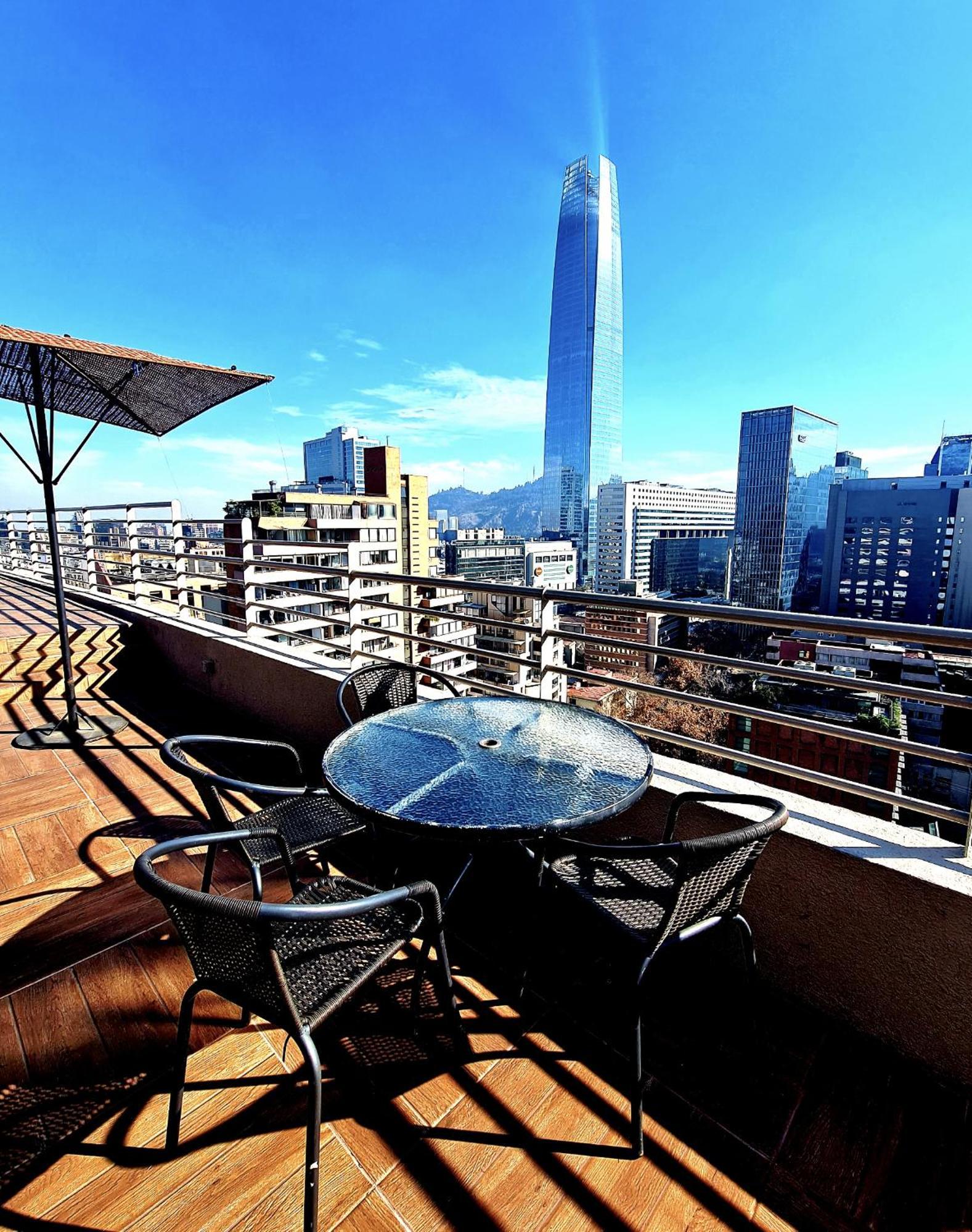 Apartamento San Sebastian Las Condes I Piscina I Estacionamiento Apartment Santiago