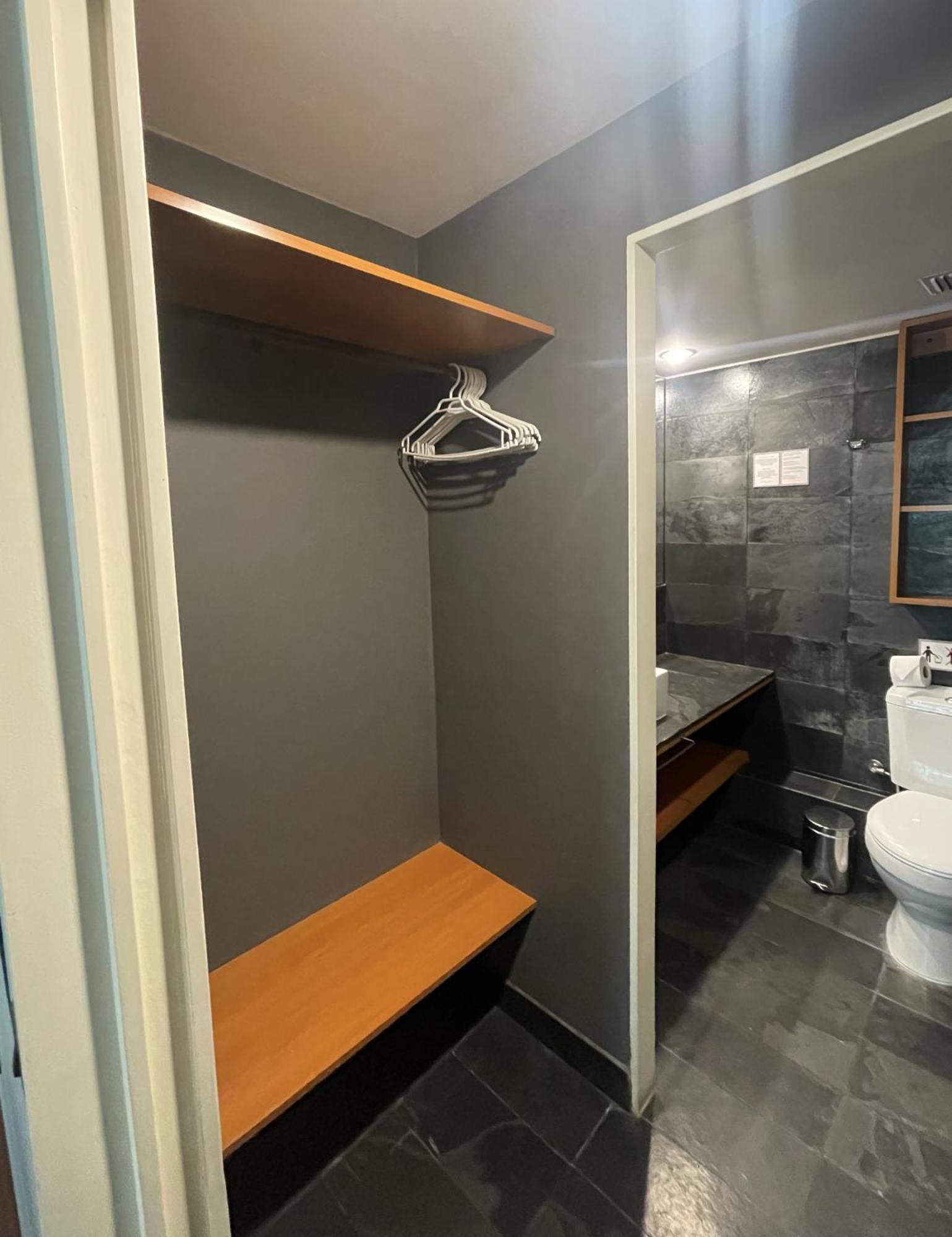 Apartamento San Sebastian Las Condes I Piscina I Estacionamiento * Santiago