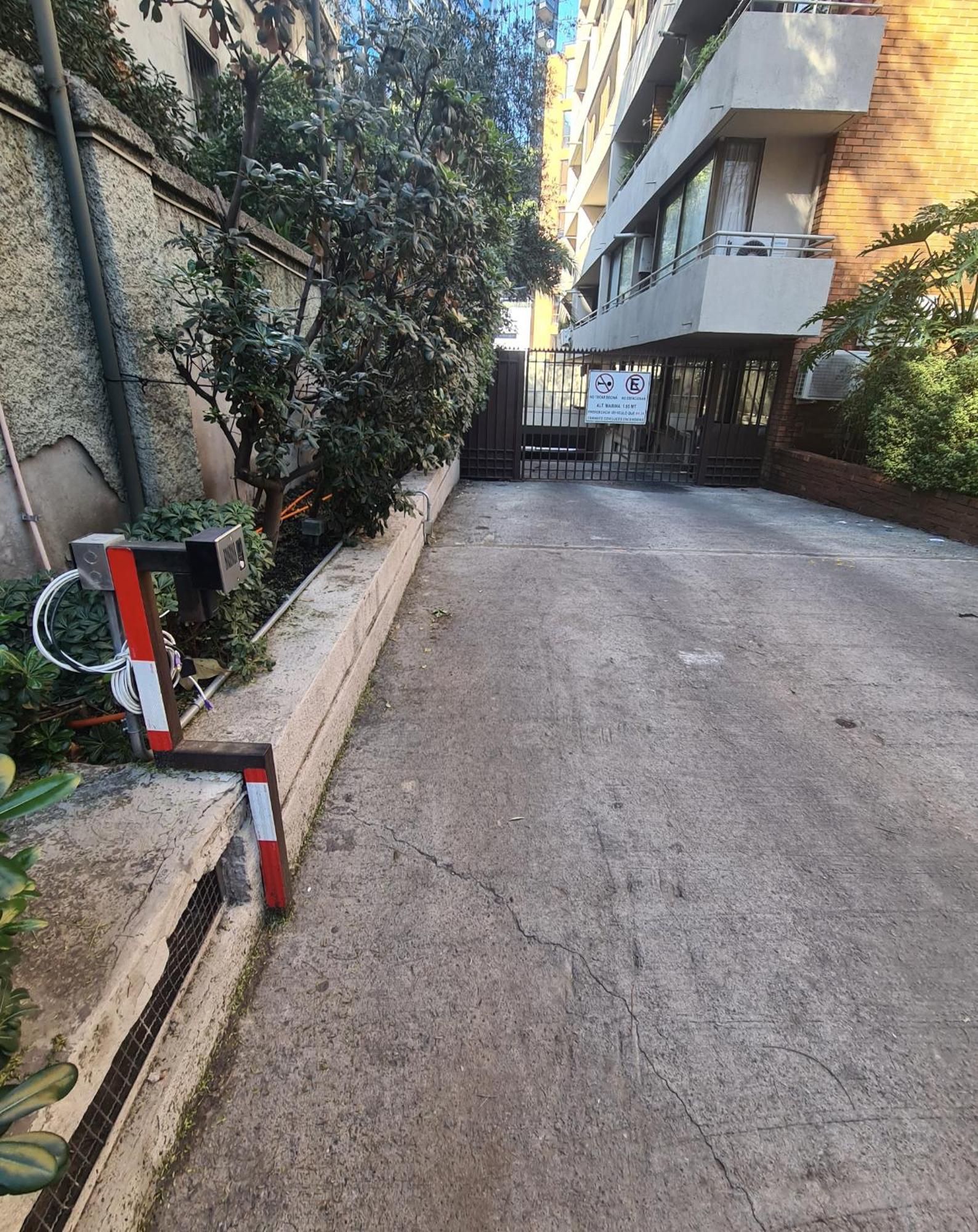 Apartamento San Sebastian Las Condes I Piscina I Estacionamiento